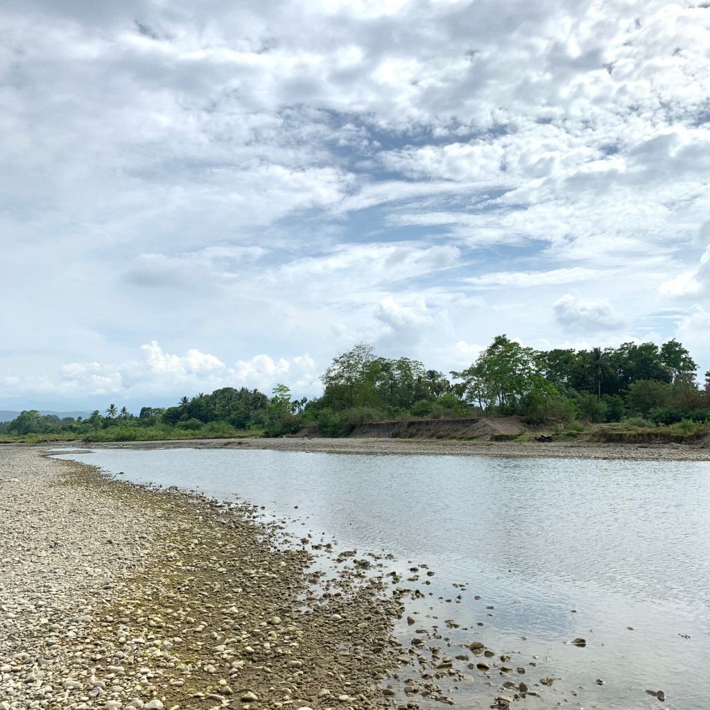 Sungai Desa Tong Peria